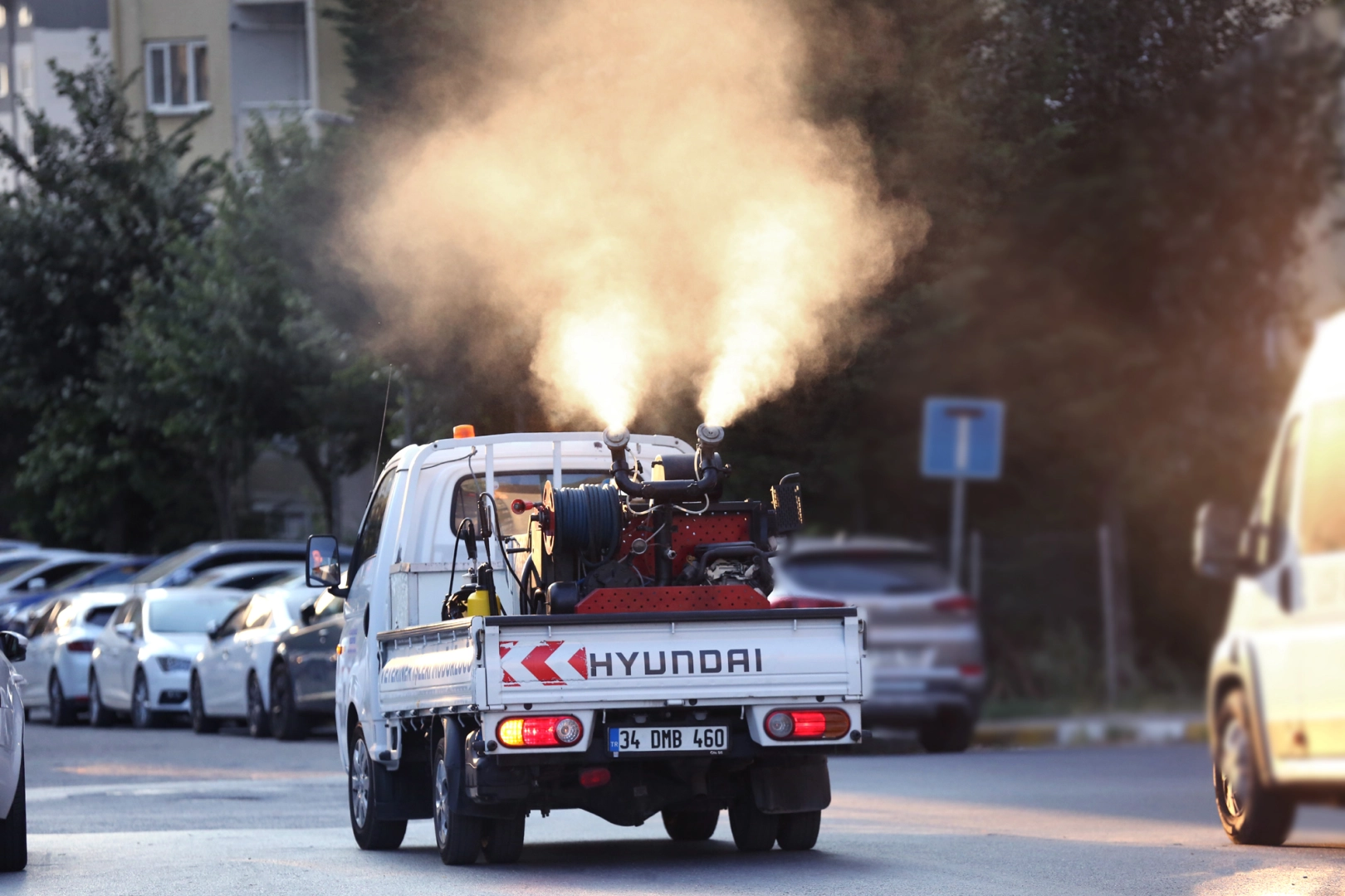 Küçükçekmece'de Sivrisineklerle Mücadele Başladı
