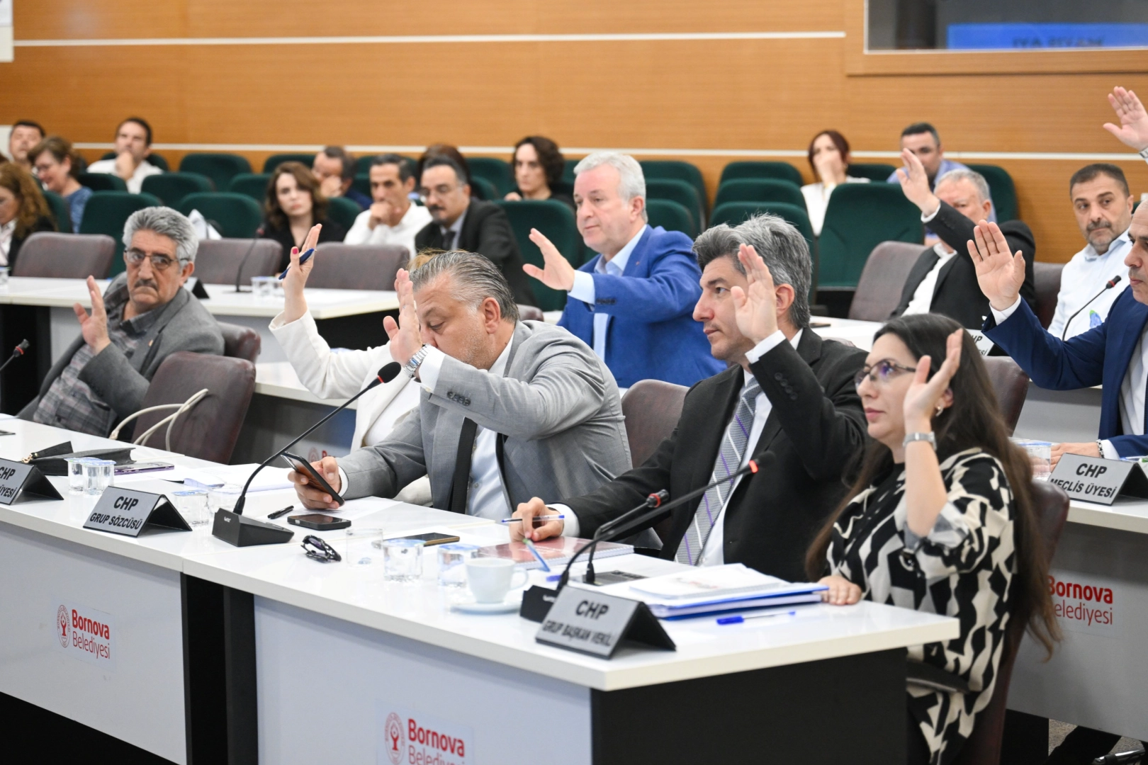Bornova Belediyesi'nin 2024 Kesin Hesabı Mecliste Onaylandı
