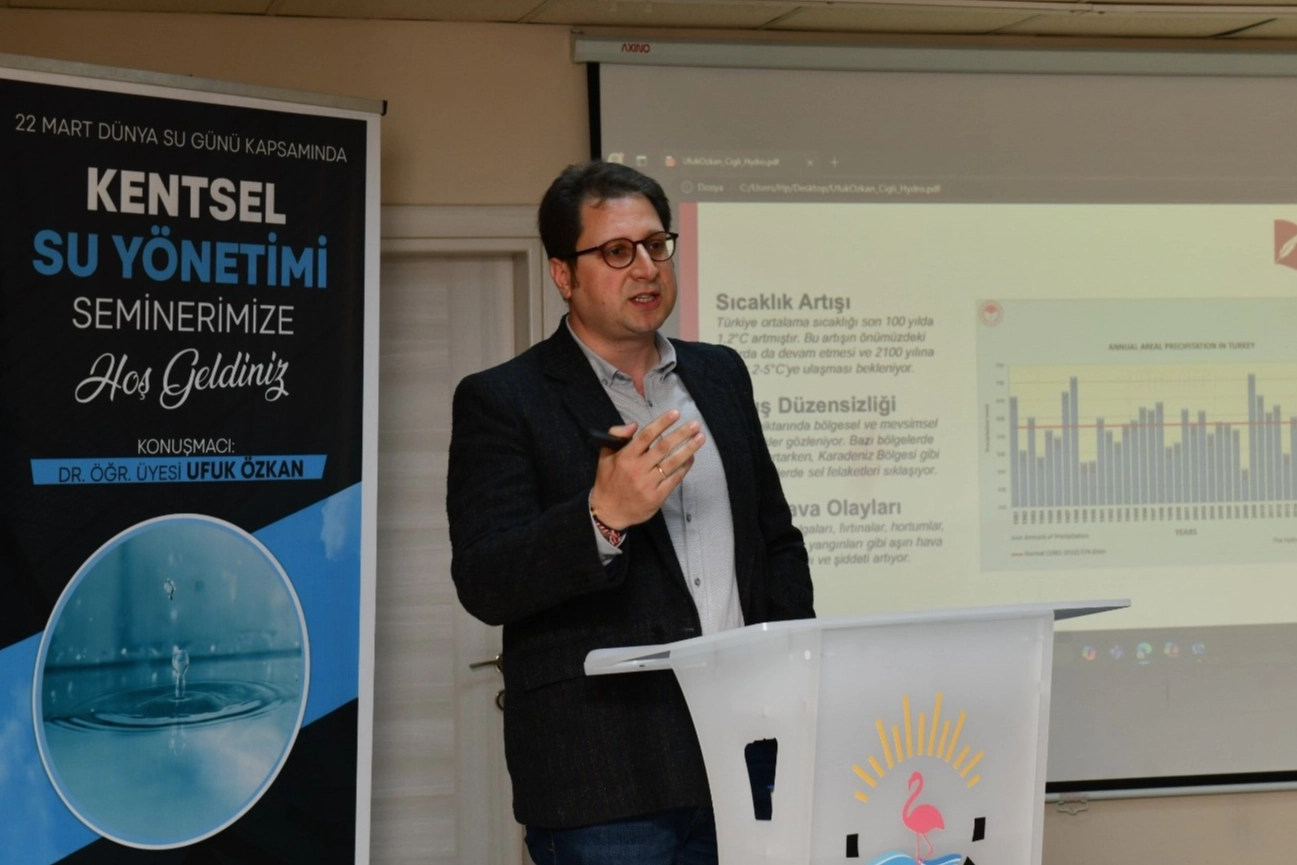 Çiğli'de Su Yönetimi Semineri: İklim Kriziyle Mücadele
