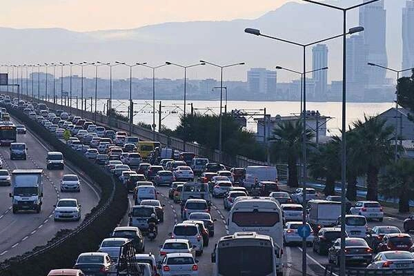Nisan'da 191 Bin Taşıt Trafiğe Kayıt, Toplam 32 Milyona Yaklaştı
