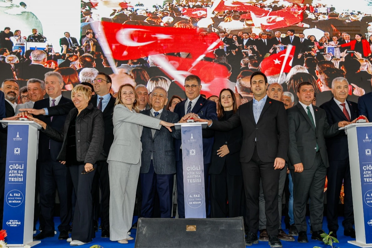İzmir Körfezi'ne Dev Arıtma Tesisi Nefes Aldırdı
