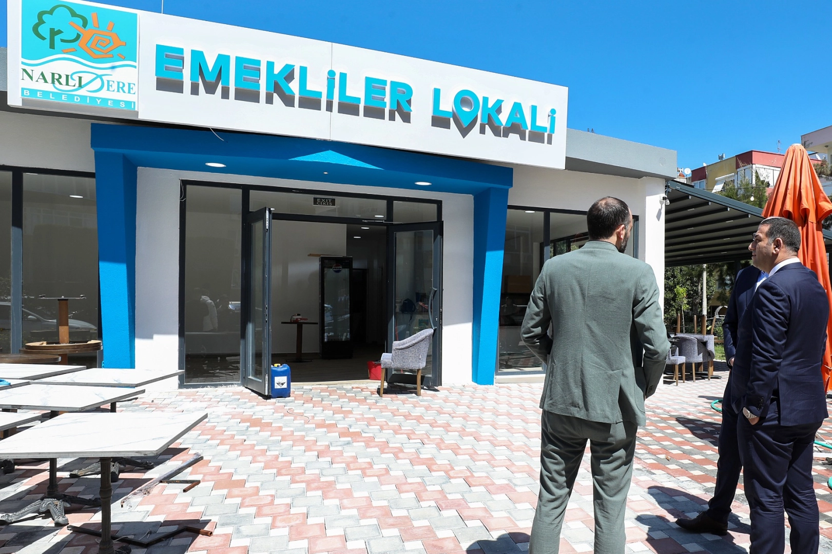 Narlıdere'de Çifte Açılış: Emekli Lokali ve Narista Kahvesi
