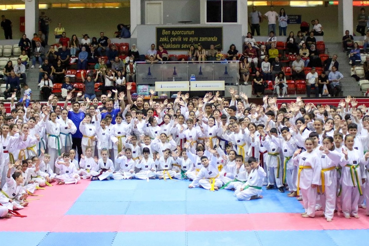 İzmir'de Çocuklar İçin 23 Nisan Spor Şenliği
