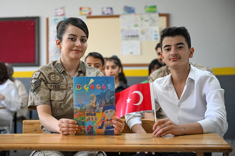 Van Jandarması Öğrencilere Ulaştı
