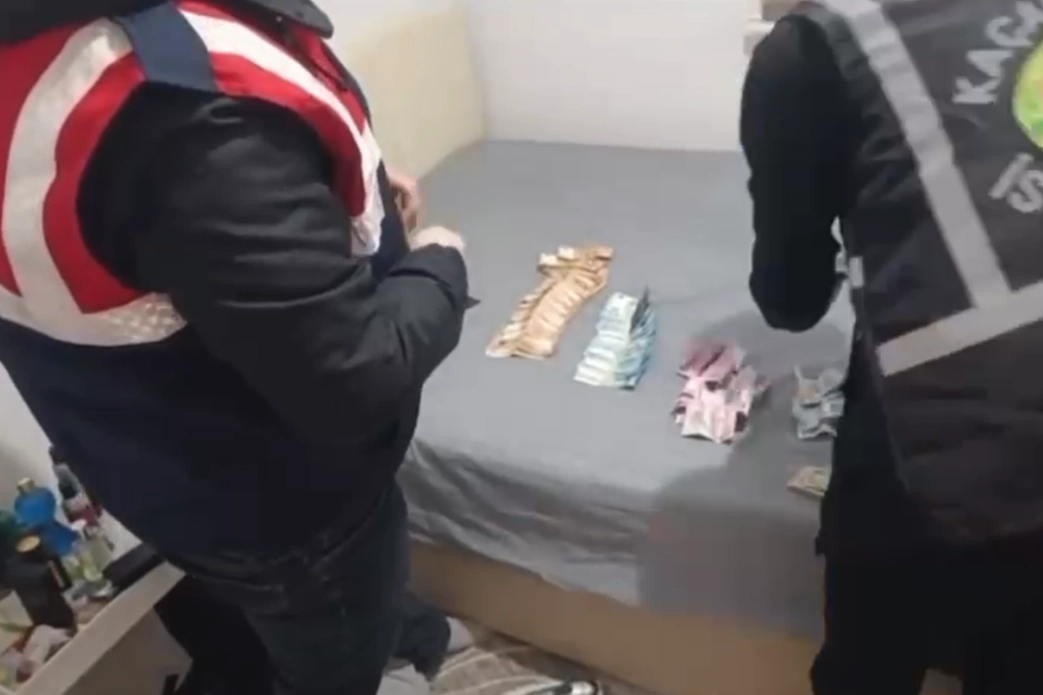 Kapıkule'de 33 Gümrük Memuru Rüşvetle Yakalandı
