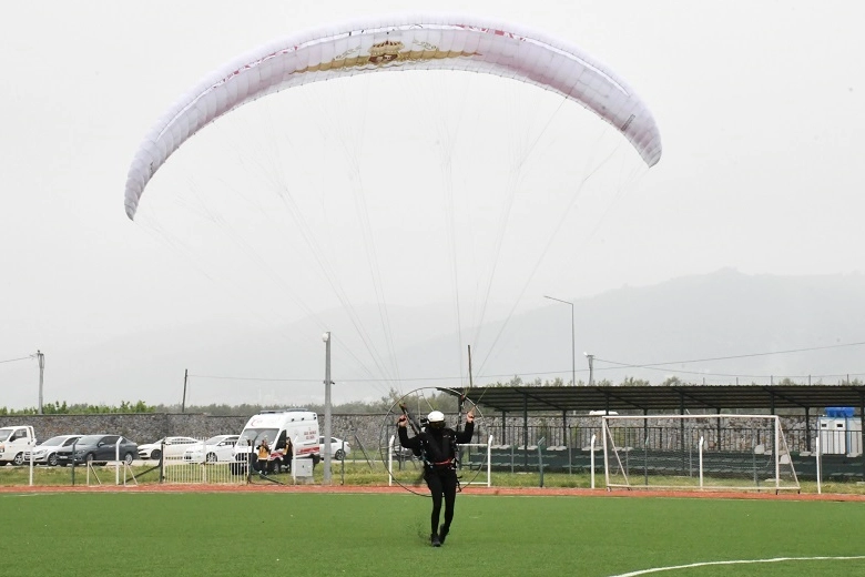 Katar Milli Takımı İznik'e Teşekkür Plaketi Verdi
