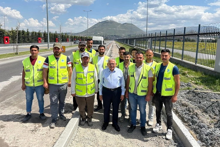 Kayseri'de 2100 Metrelik Yeni Bisiklet Yolu İnşa Ediliyor
