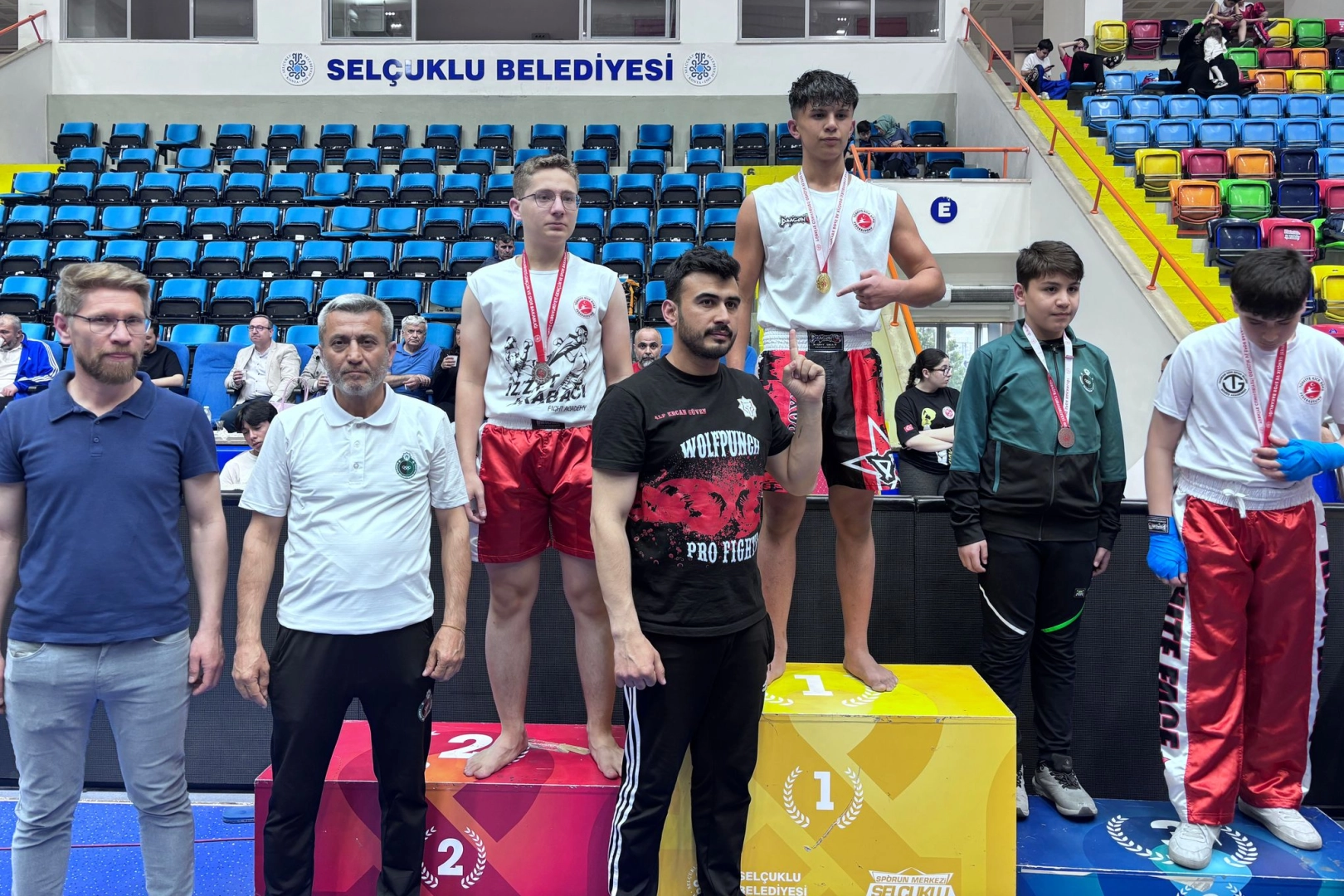 Karatay'dan Altın Madalya Selini
