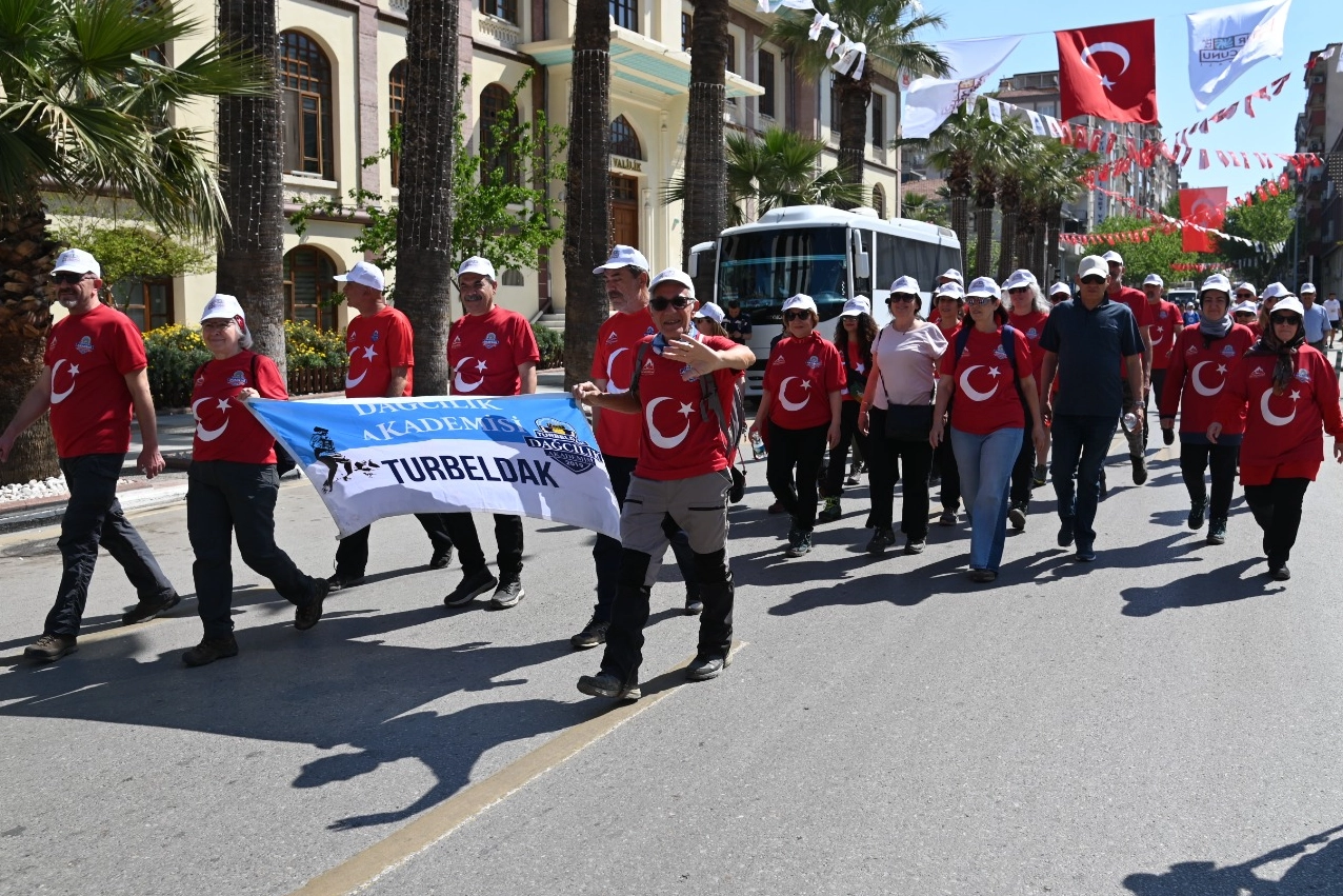 Manisa Mesir'i: Doğa Yürüyüşüyle Kutlandı
