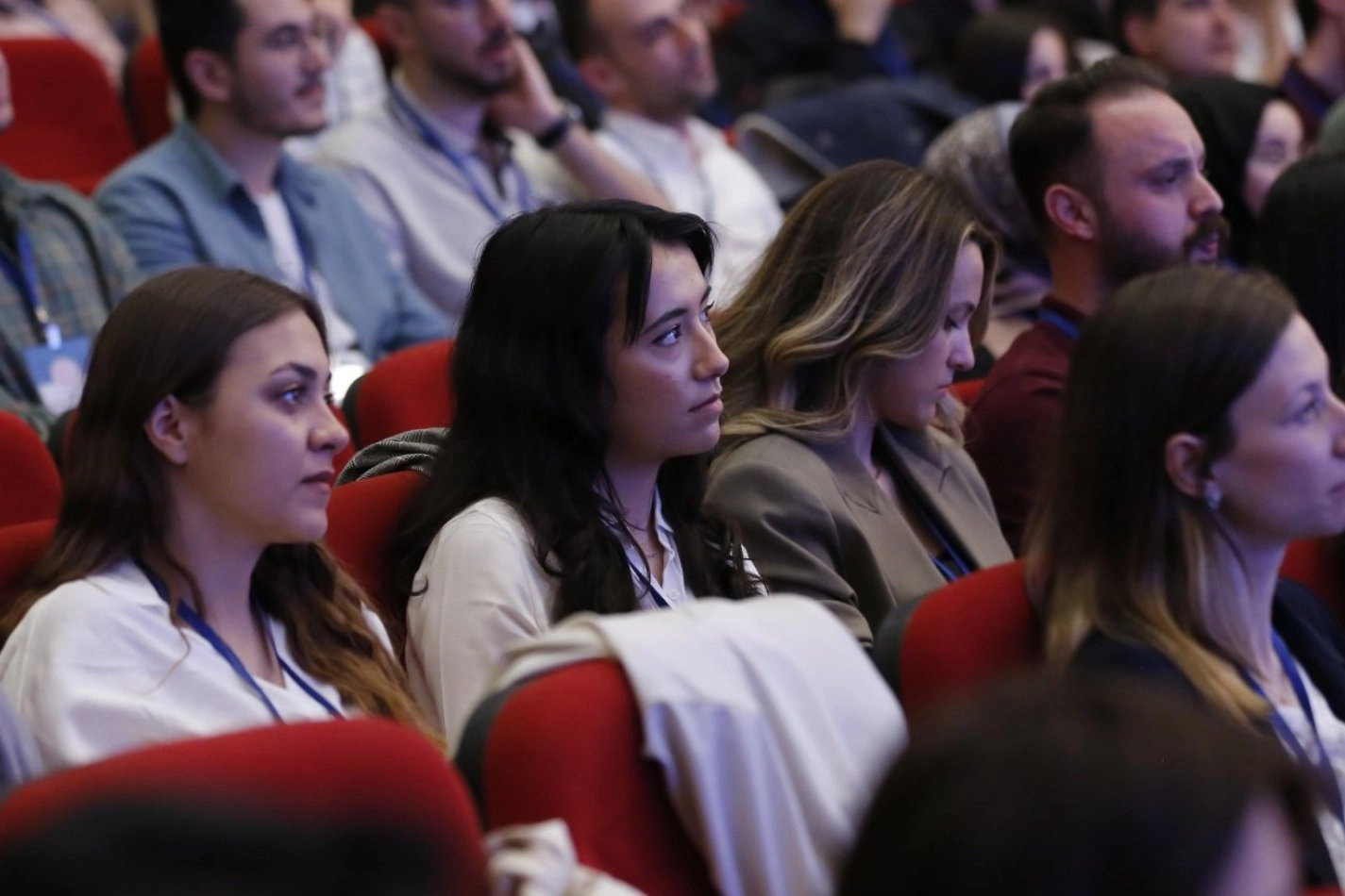 MEB, Yurt Dışı Lisansüstü Burs Sahiplerini Açıkladı
