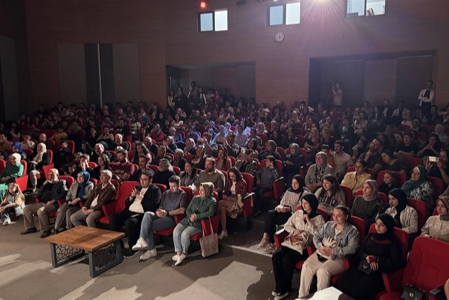 Mektep Melikgazi'den Çehhov'un 