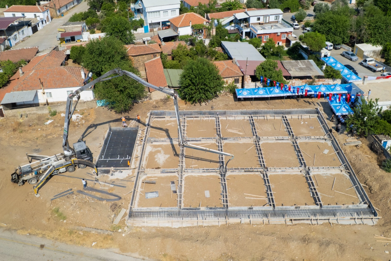 Milas'ta 9 Milyon TL'lik Çok Amaçlı Sosyal Alan Temeli Atıldı
