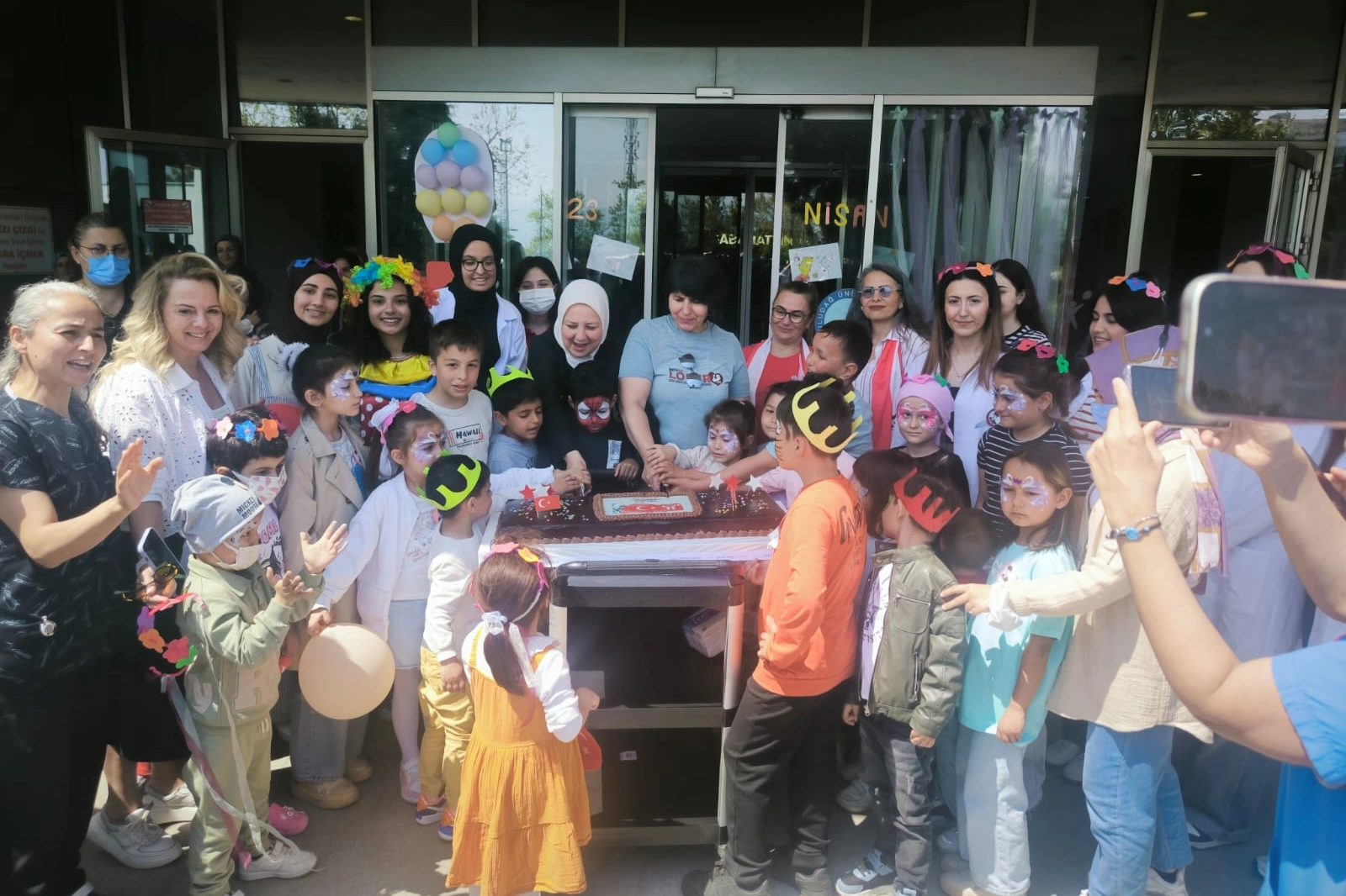 Hastanedeki Çocuklar 23 Nisan'da Eğlendi
