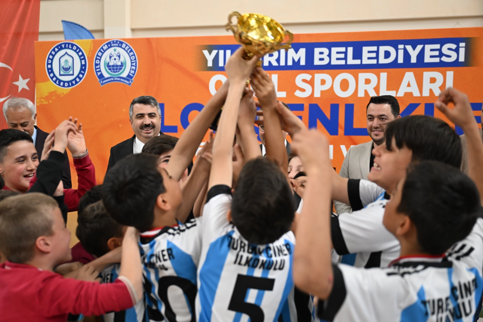 Yıldırım'da Okul Sporları Şenliği Sonuçlandı

