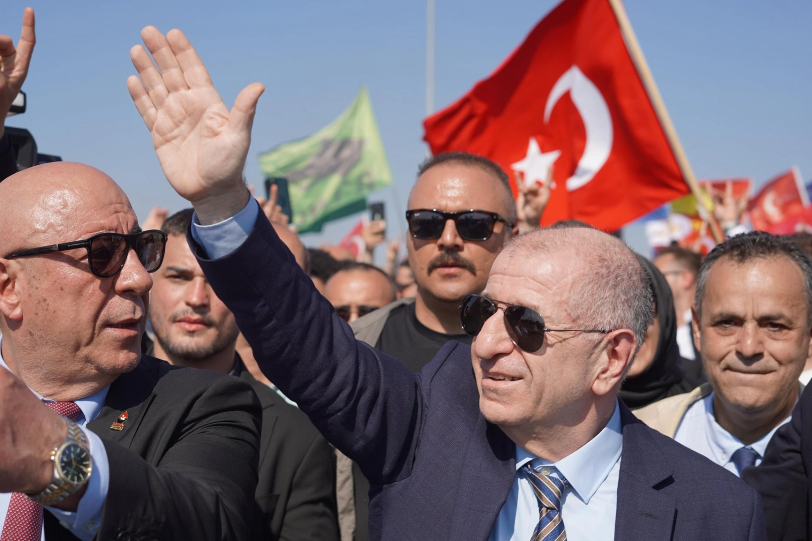 Özdağ Tahliye Edildi, Mücadeleye Devam Kararı
