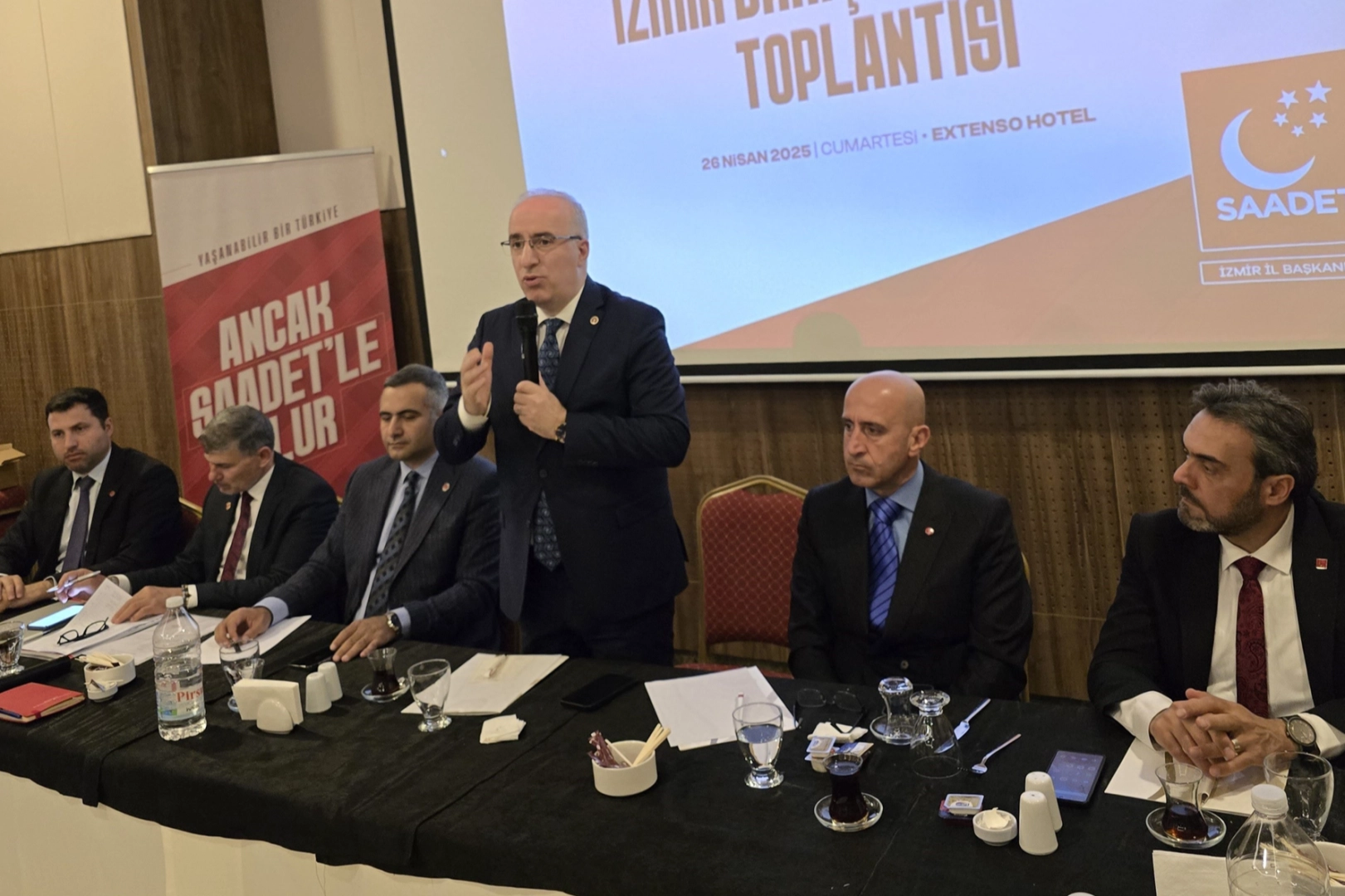 Saadet Partisi İzmir'de Danışma Kurulu Toplantısı
