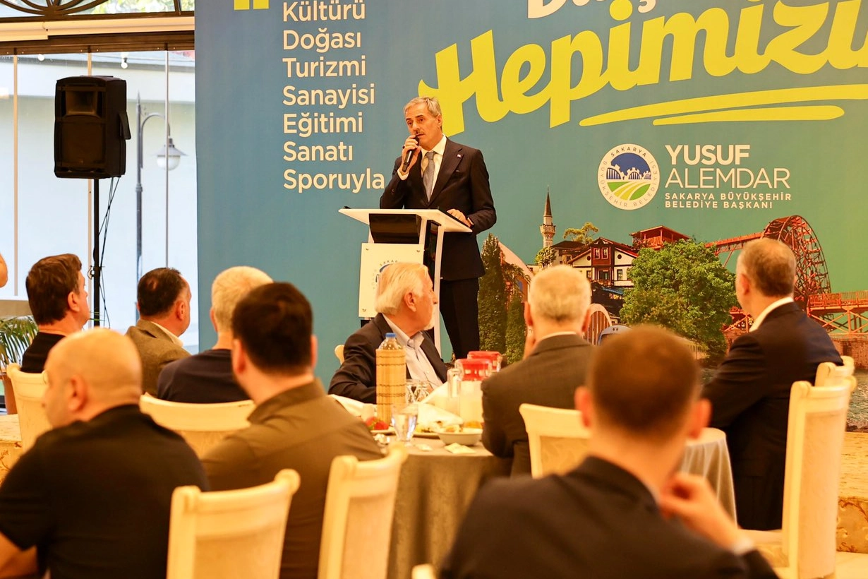 Sakaryaspor'un Geleceği İçin İş Dünyası Birliği Çağrısı
