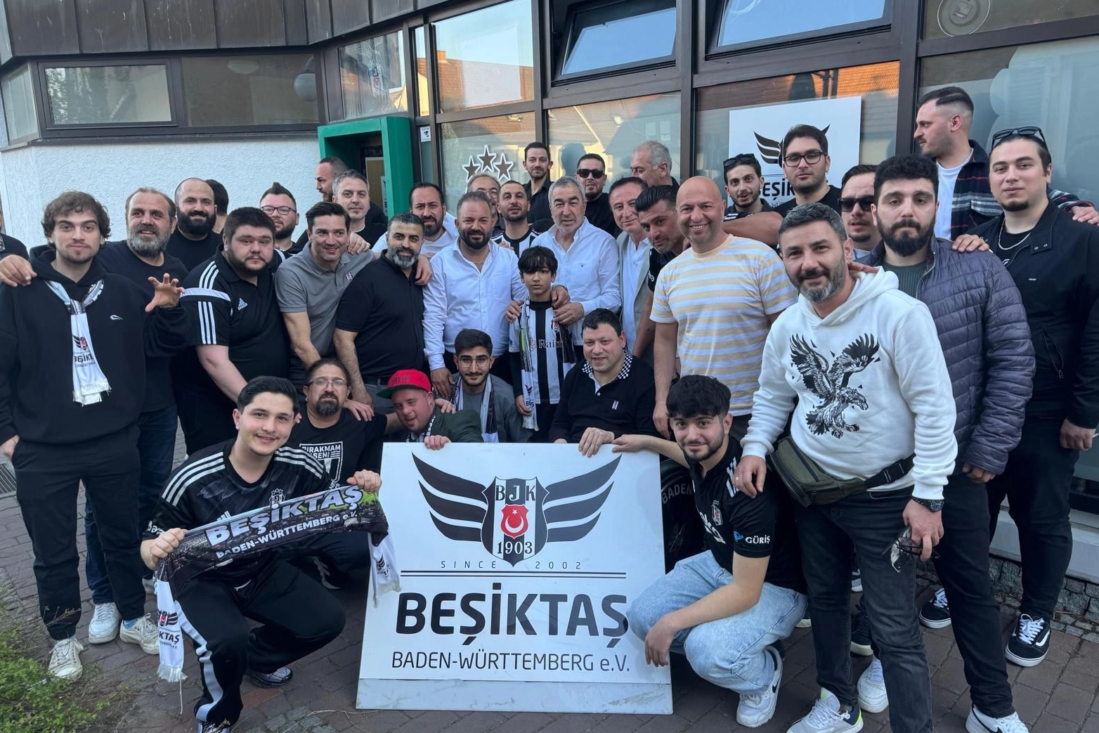 Aybaba, Almanya'da Beşiktaşlılarla Buluştu
