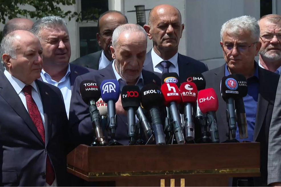 TÜRK-İŞ, Kamu Zam Teklifini Reddetti, Yeni Görüşme İstedi
