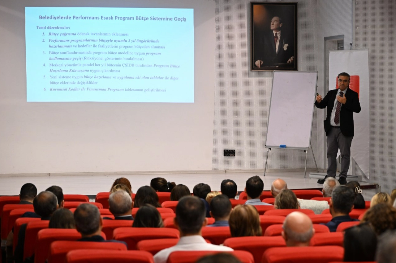 Manisa'da Belediyelerin Program Bütçeye Geçiş Eğitimi
