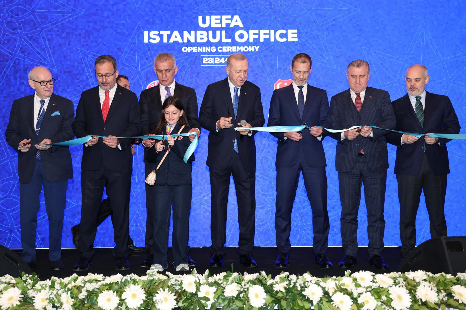 UEFA İstanbul'da Temsilcilik Açtı
