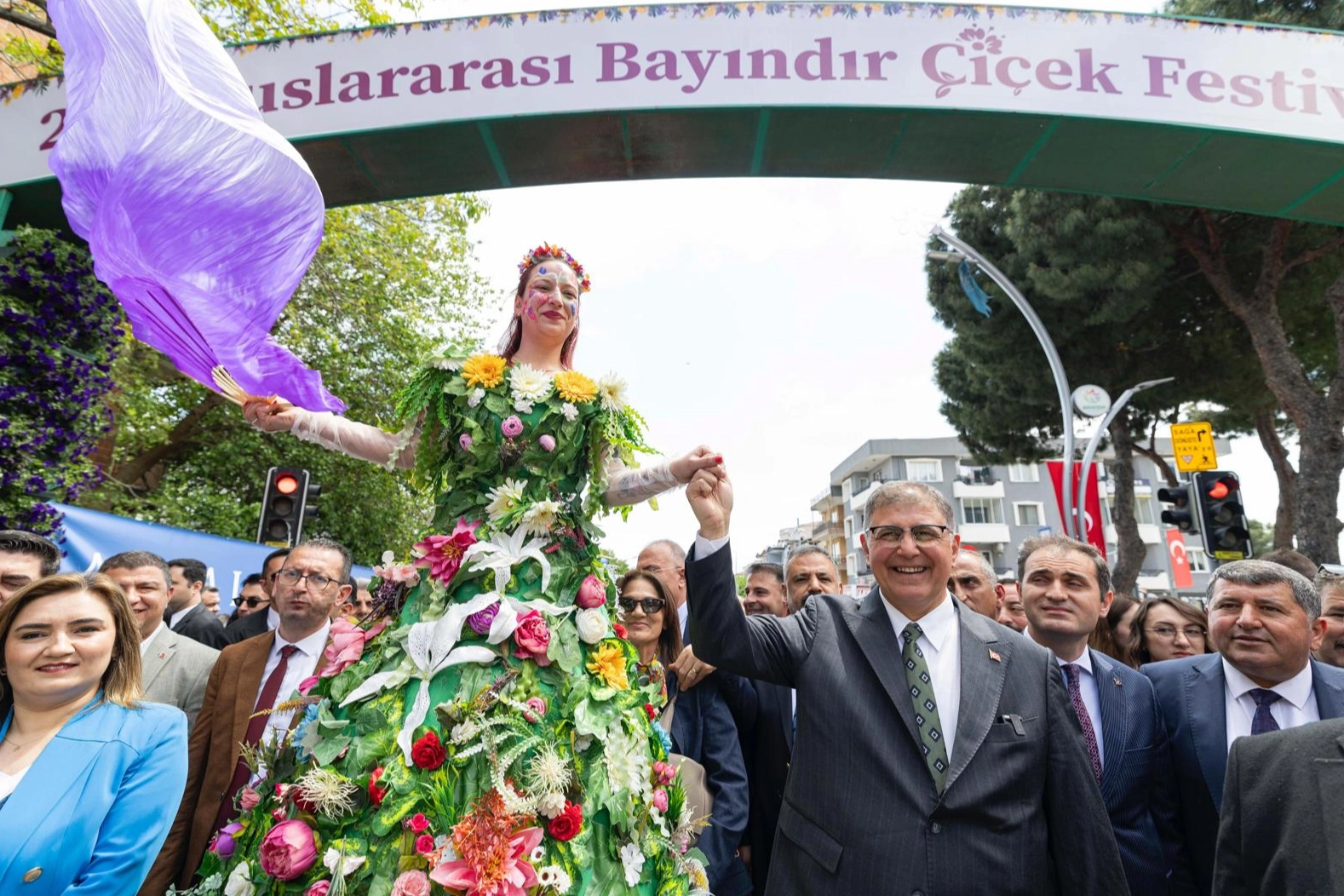 Bayındır Çiçek Festivali Coşkuyla Başladı
