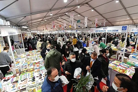 Üsküdar'da Kitap Bayramı Başladı
