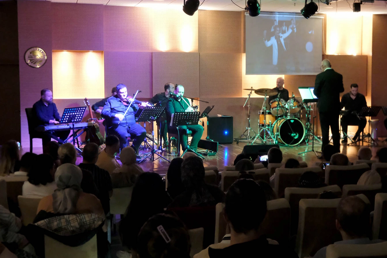 Yeşilçam Müzikleri Sakarya'da Konser Verdi
